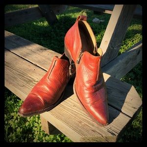 Frye distressed heel bootie size 9 (fits like 8.5)